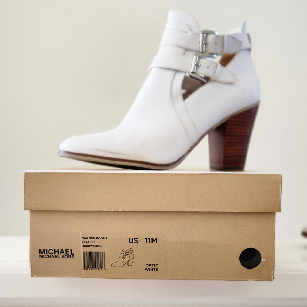 Michael Michael Kors Walden Bootie, white leather, size 11